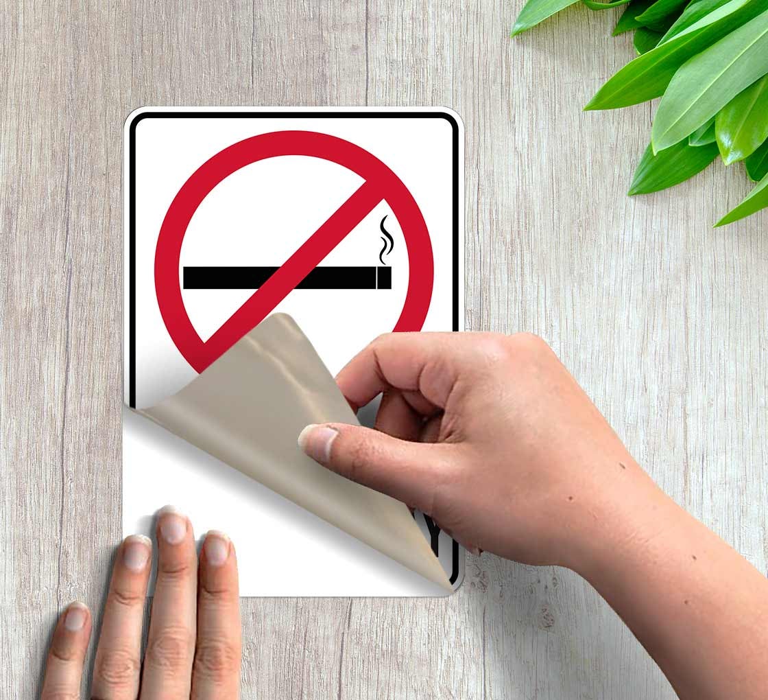 No Smoking On Stairway Decal (Non Reflective)
