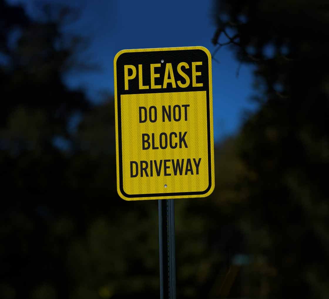 GicnKeuz Schild 'Do Not Block Driveway' – 45,7x30,5 Cm, Reflektierendes Aluminium, Wasserdicht, Für Innen & Außen
