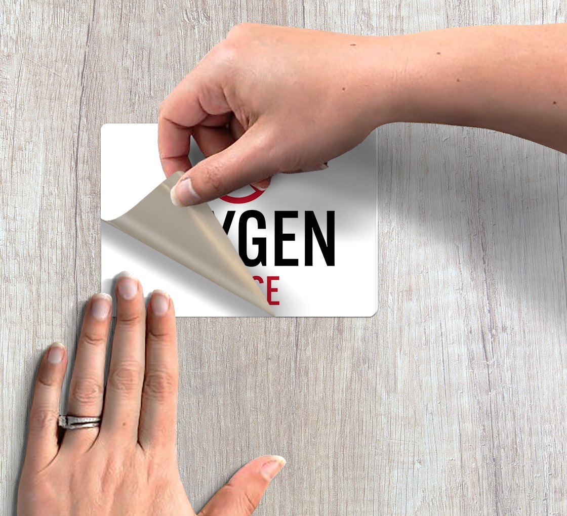 Oxygen In Use Decal (Non Reflective)