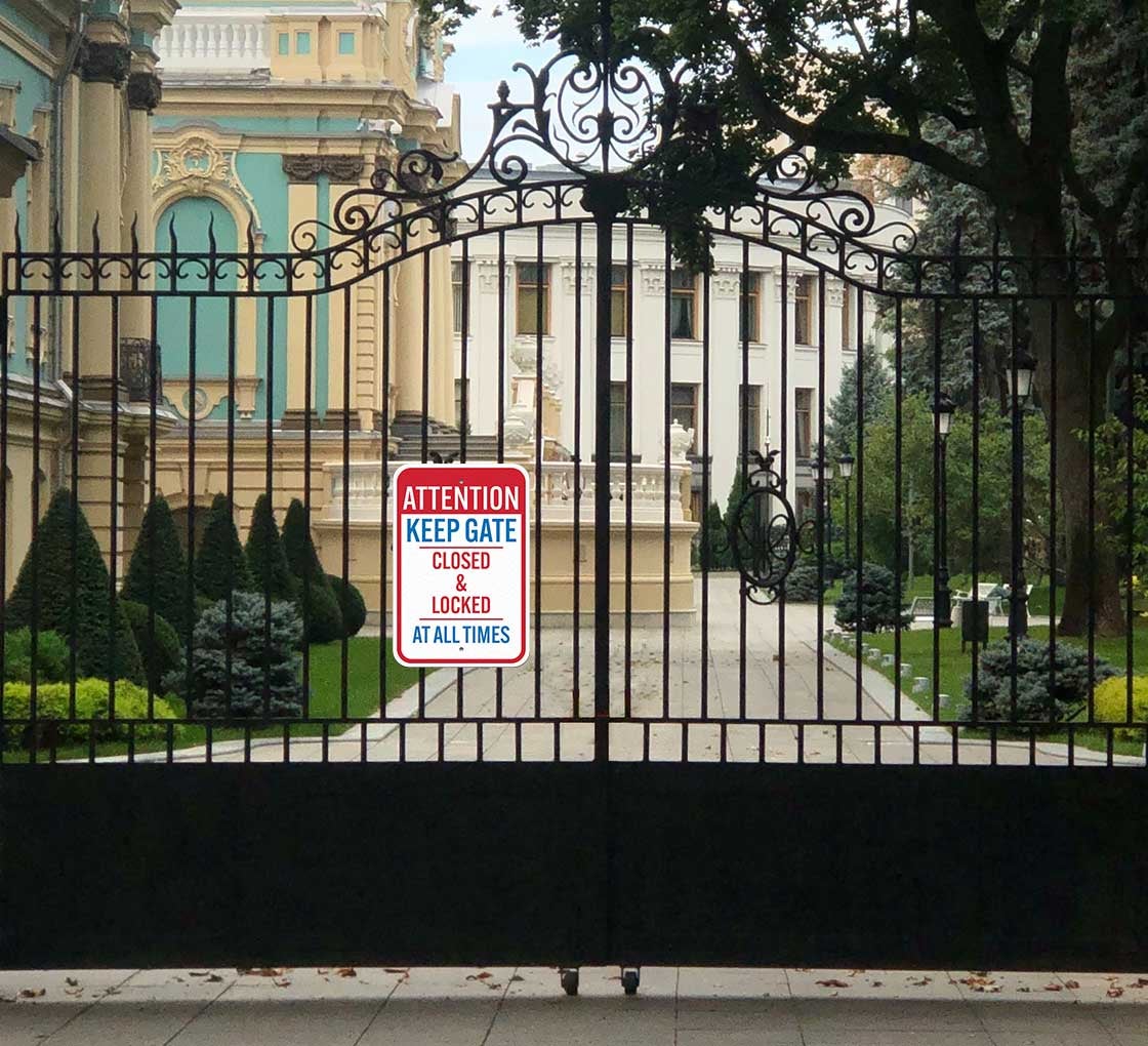 Keep Gate Closed & Locked At All Times Aluminum Sign (Non Reflective)